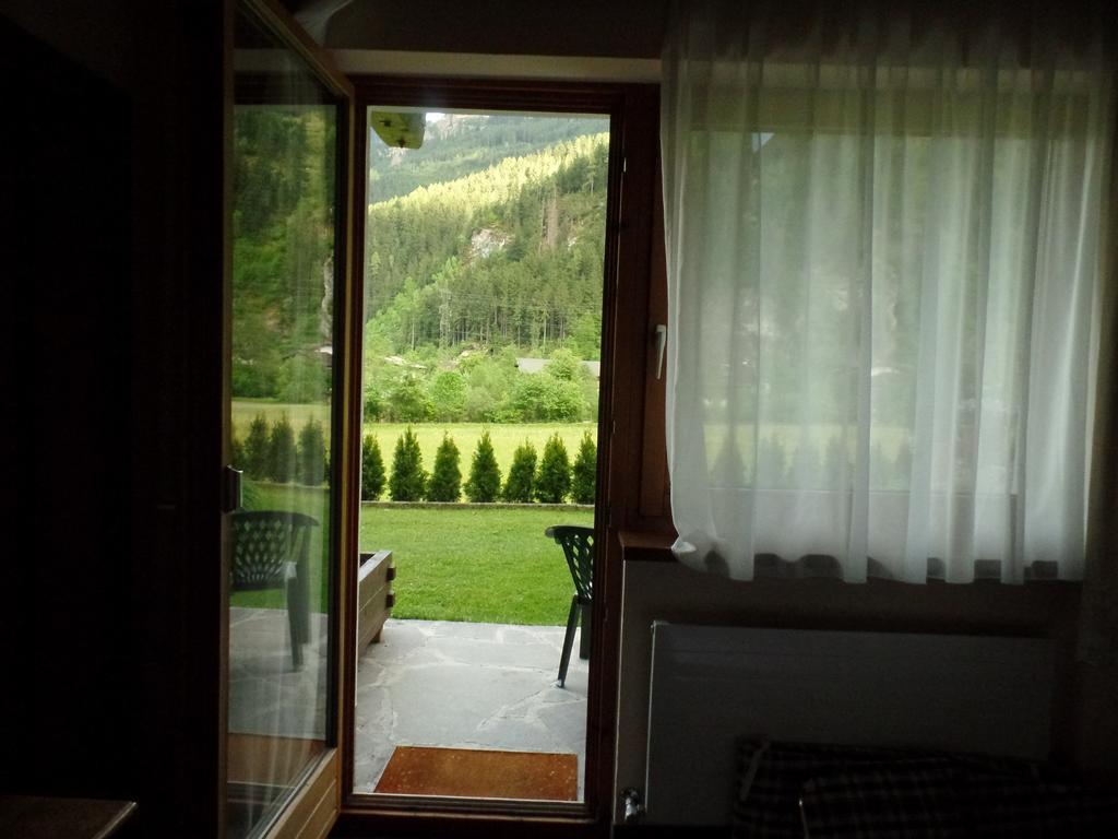 Haus Oblasser Finkenberg Ruang foto